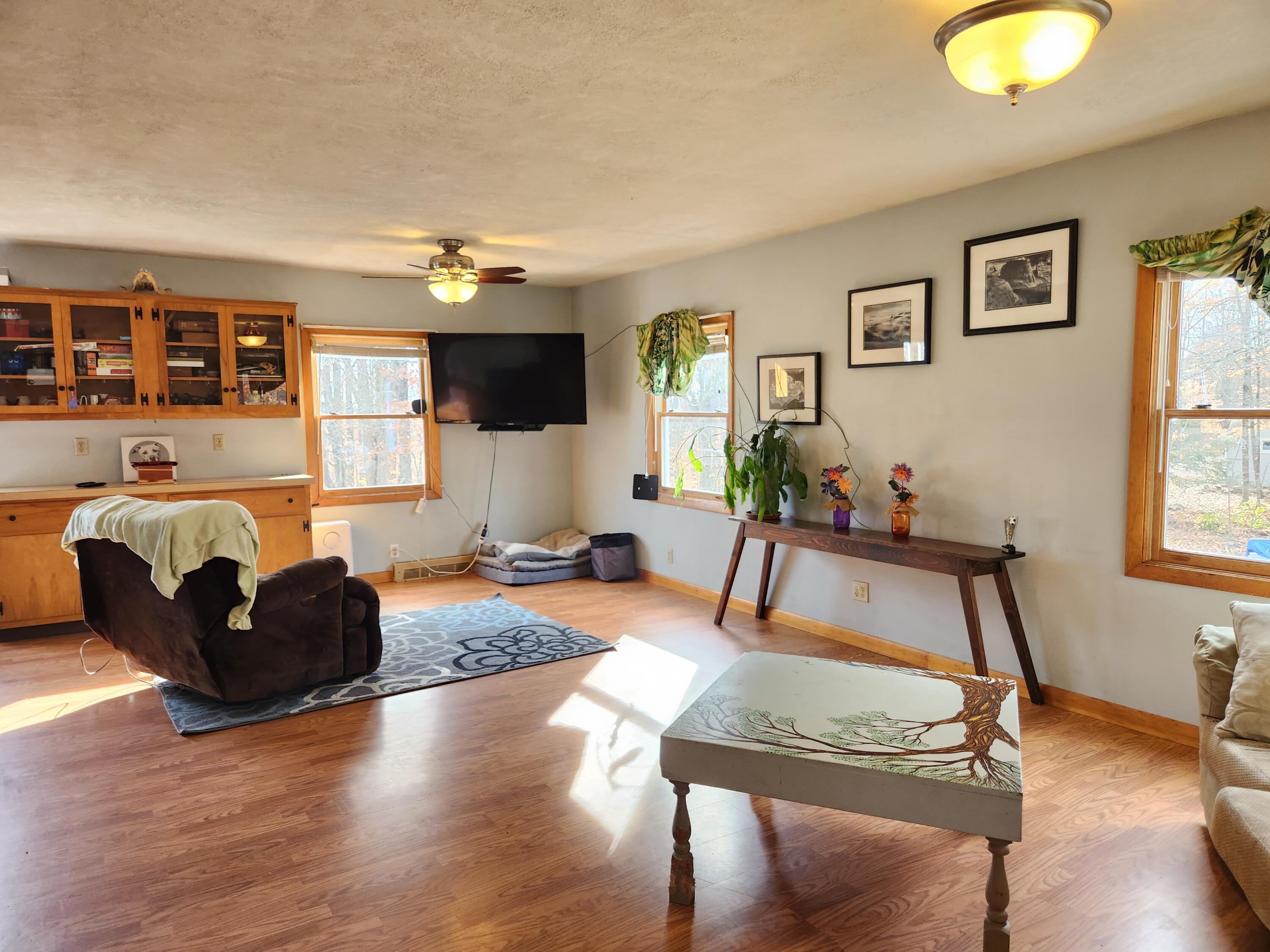 68 Mountain View Road Gray, ME 04039 - Photo 7 of 40 20221102_105645