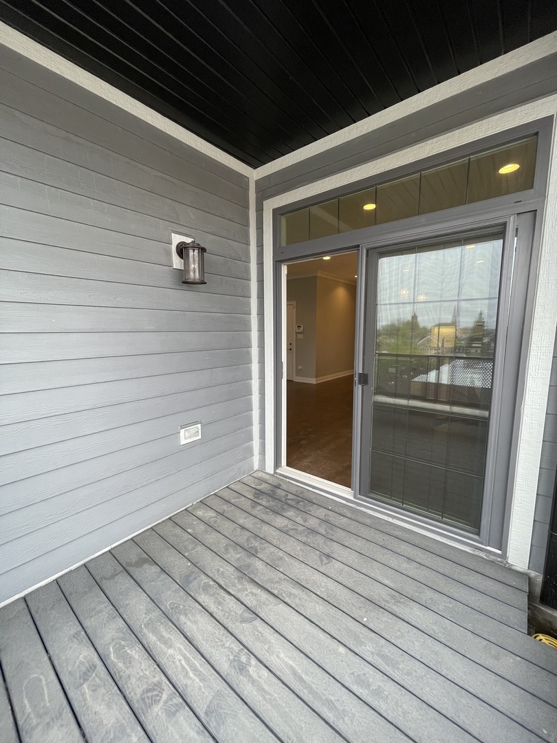 2036 West 18th Street, Unit 4 Chicago, IL 60608 - Photo 10 of 29 a view of outdoor space