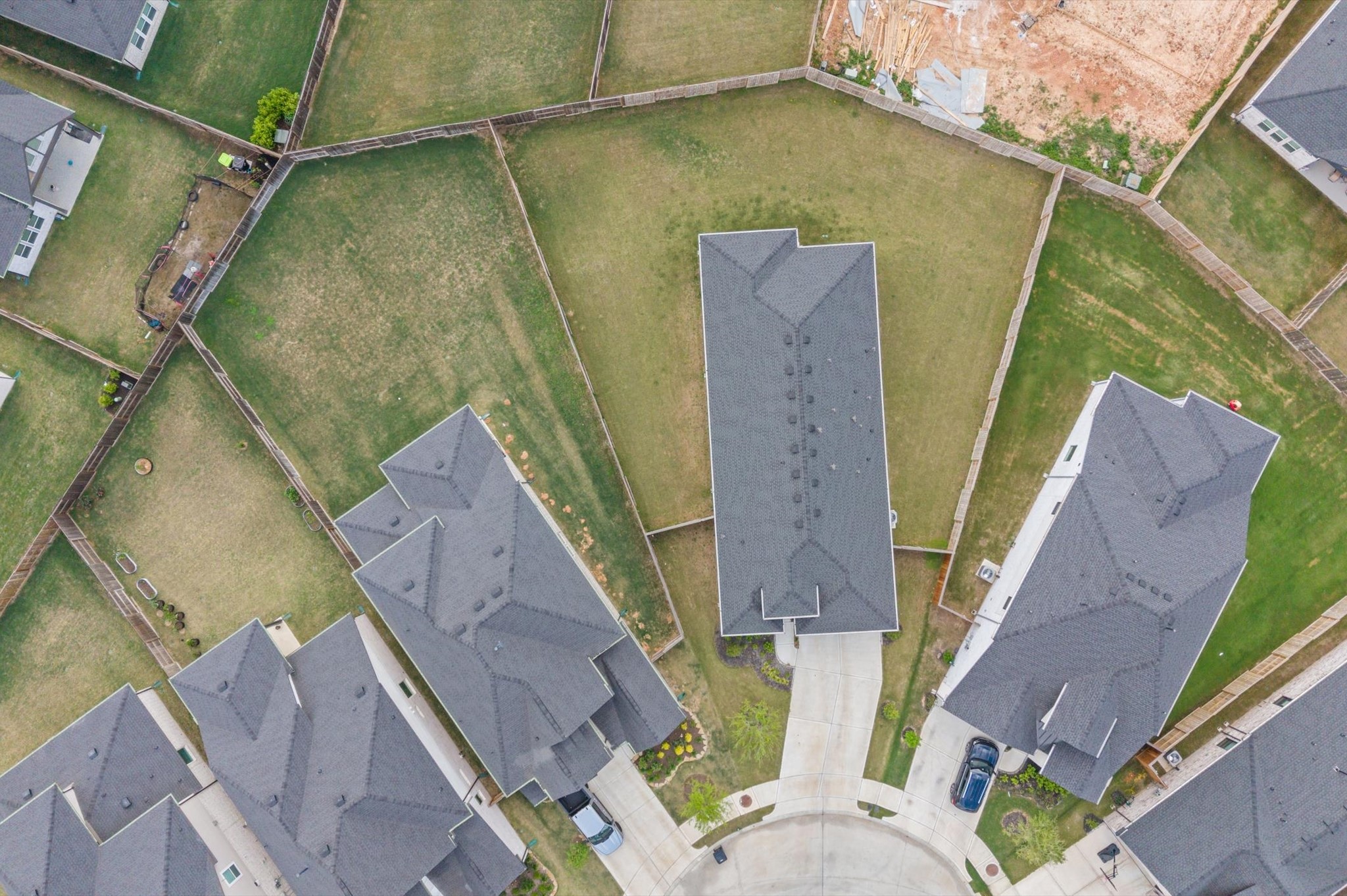 7327 Trial Rdg Drive Fulshear, TX 77441 - Photo 21 of 24 Surrounded by quality builds in a growing Fulshear community with easy access to top-rated Fort Bend ISD schools and everyday conveniences.