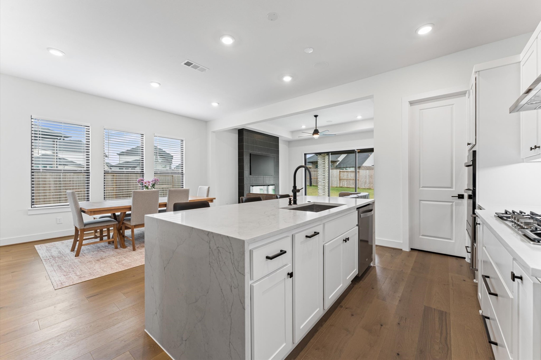 7327 Trial Rdg Drive Fulshear, TX 77441 - Photo 24 of 24 Open-concept floor plan