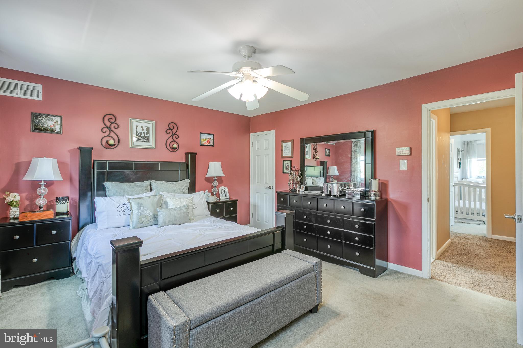 15020 London Road Philadelphia, PA 19116 - Photo 17 of 29 Gallery Image 17