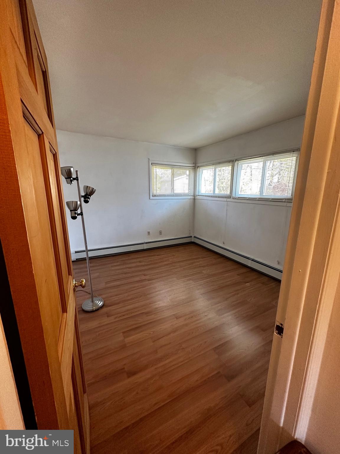 37 Harvest Road Levittown, PA 19056 - Photo 16 of 28 Gallery Image 16