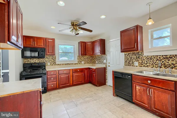 $2,500 | 3805 Garrison Boulevard, Baltimore, MD 21215