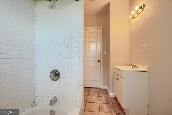 $2,500 | 3805 Garrison Boulevard, Baltimore, MD 21215