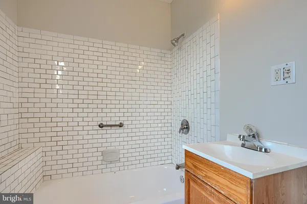 $2,500 | 3805 Garrison Boulevard, Baltimore, MD 21215