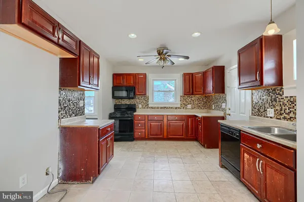 $2,500 | 3805 Garrison Boulevard, Baltimore, MD 21215