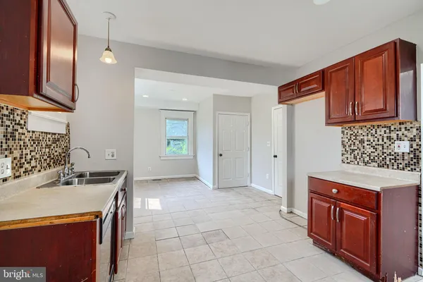 $2,500 | 3805 Garrison Boulevard, Baltimore, MD 21215