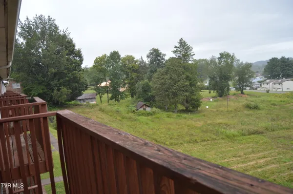 $135,000 | 1805 King College Road, Unit E6, Bristol, TN 37620