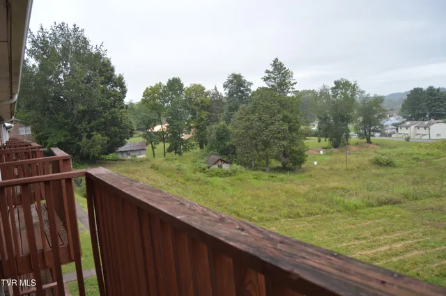 $135,000 | 1805 King College Road, Unit E6, Bristol, TN 37620