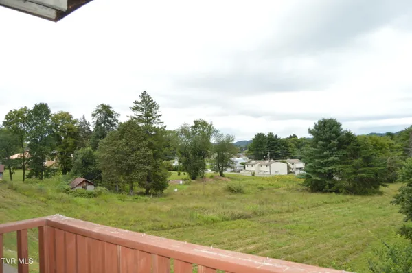 $135,000 | 1805 King College Road, Unit E6, Bristol, TN 37620