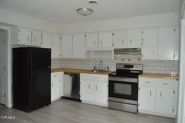 $135,000 | 1805 King College Road, Unit E6, Bristol, TN 37620