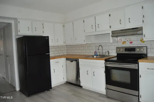 $135,000 | 1805 King College Road, Unit E6, Bristol, TN 37620