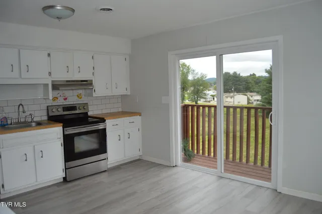 $135,000 | 1805 King College Road, Unit E6, Bristol, TN 37620