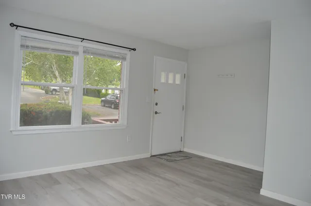 $135,000 | 1805 King College Road, Unit E6, Bristol, TN 37620