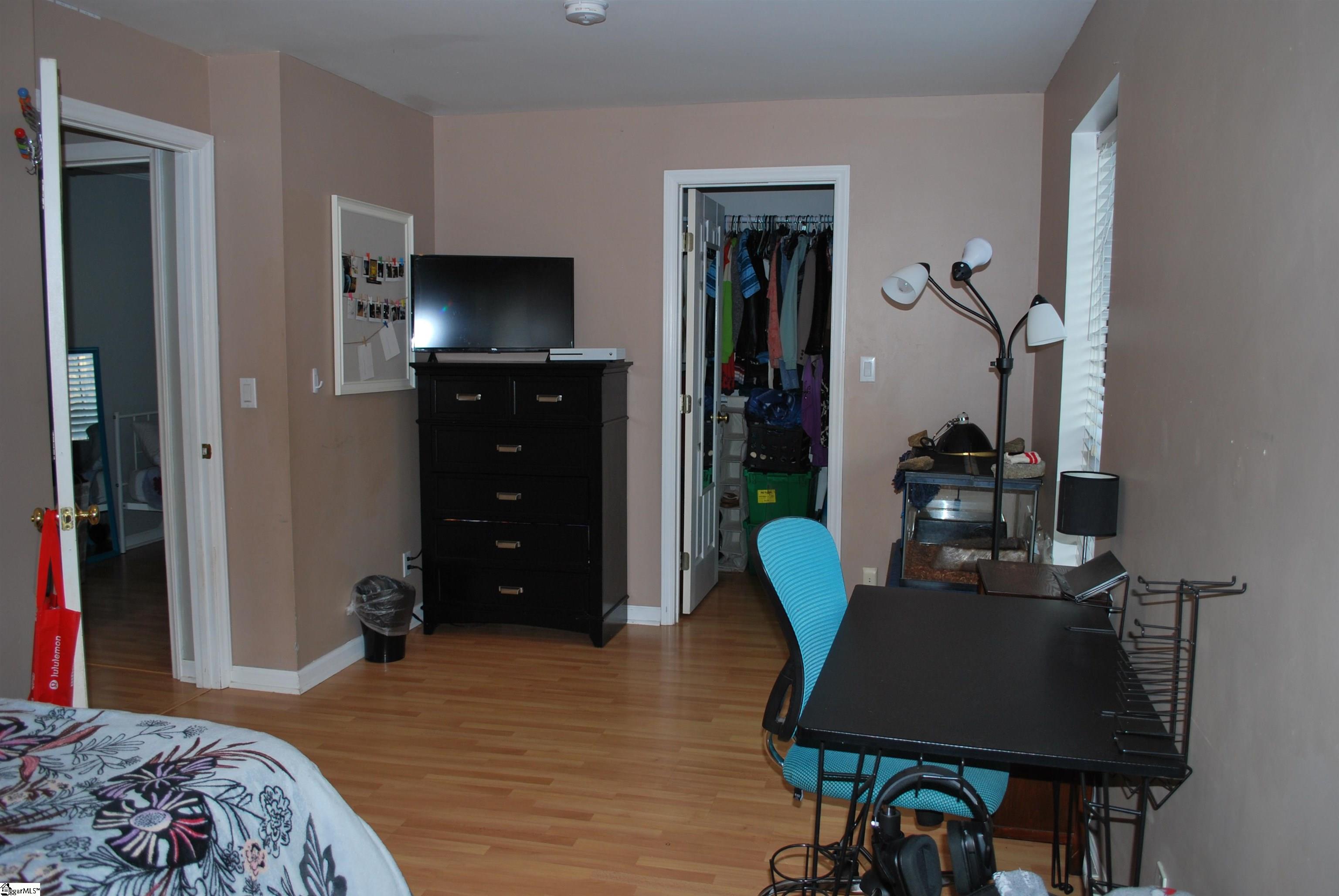 323 Styles Road Taylors, SC 29687 - Photo 11 of 17 Gallery Image 11
