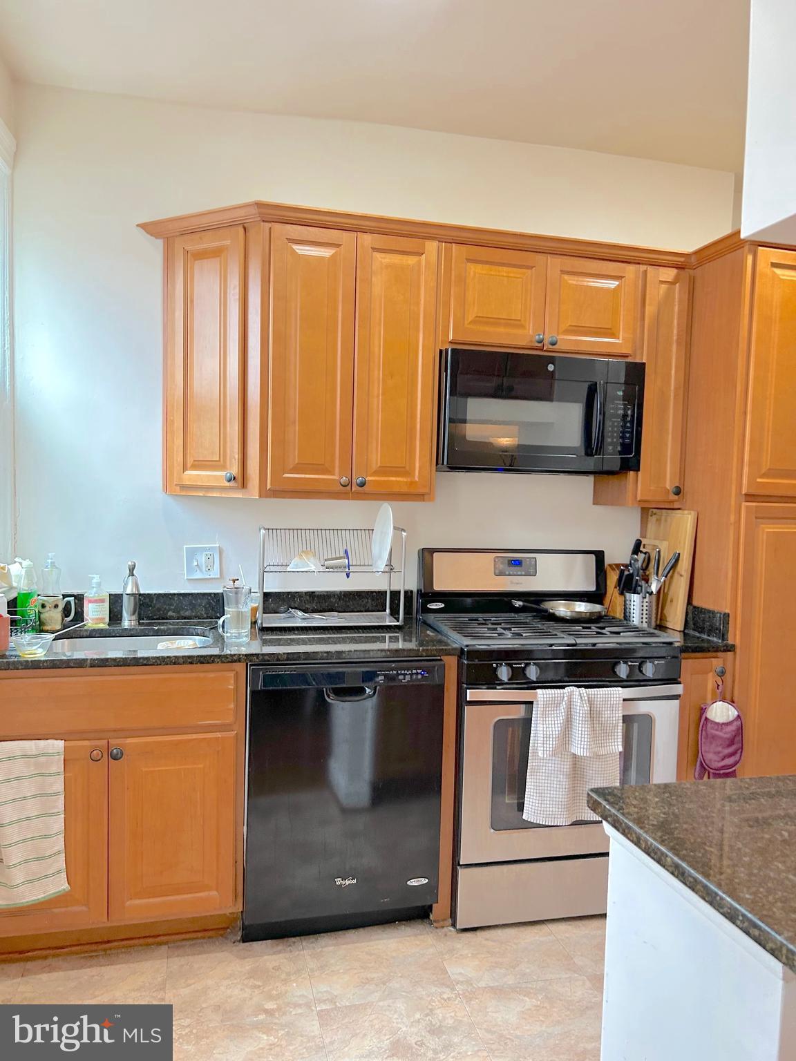 662 Columbia Road Northwest Washington, DC 20001 - Photo 7 of 17 Updated Kitchen