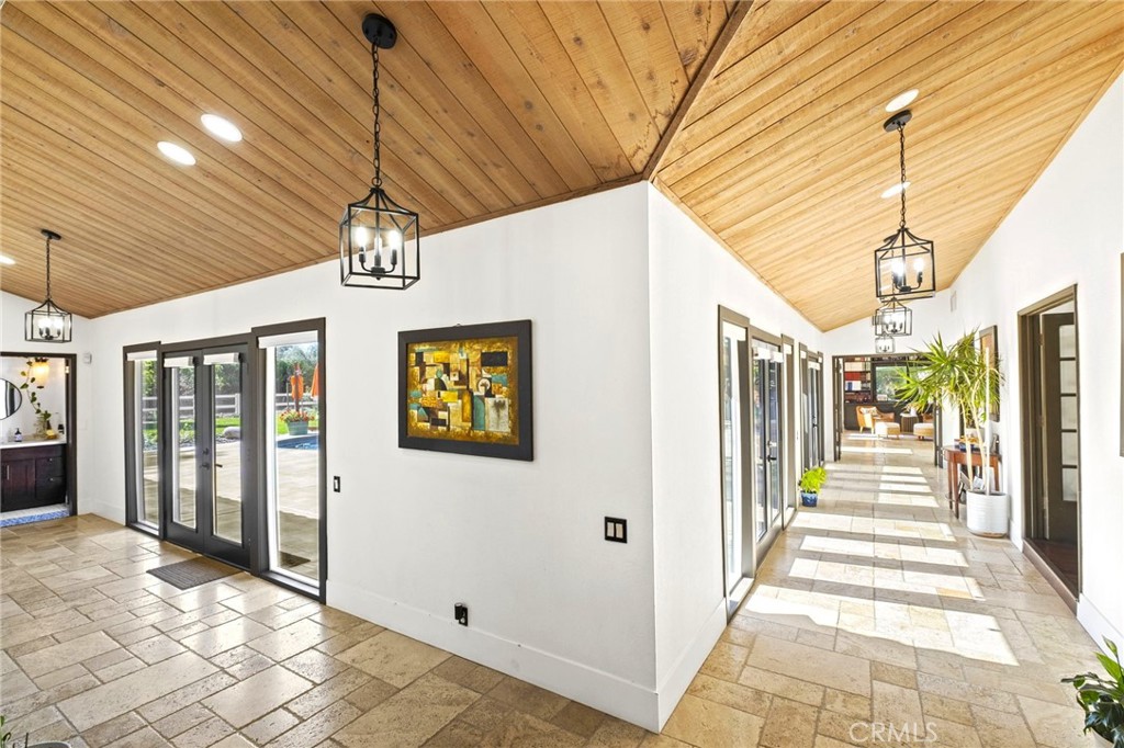 7710 Broadacre Place Riverside, CA 92504 - Photo 18 of 65 Hallway