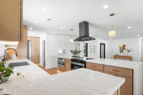 $1,050,000 | 5334 East Sheridan Street, Phoenix, AZ 85008