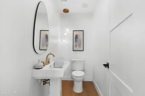 $1,050,000 | 5334 East Sheridan Street, Phoenix, AZ 85008