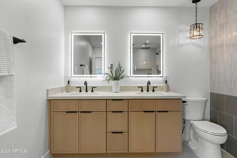 $1,050,000 | 5334 East Sheridan Street, Phoenix, AZ 85008