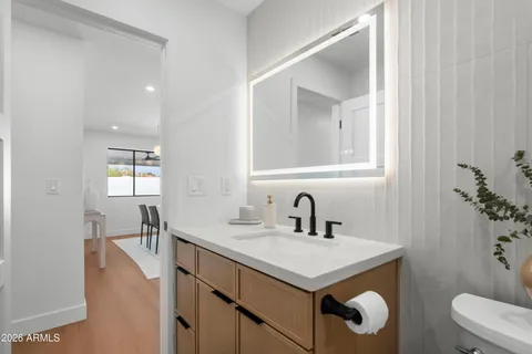 $1,050,000 | 5334 East Sheridan Street, Phoenix, AZ 85008