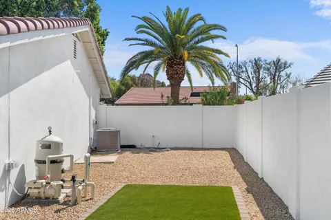 $1,050,000 | 5334 East Sheridan Street, Phoenix, AZ 85008