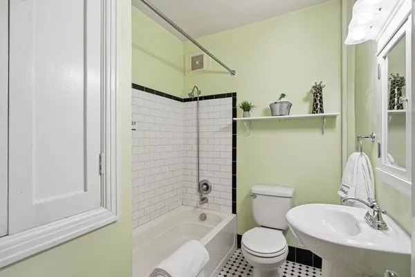 $155,000 | 704 West 6th Avenue, Unit 301, Spokane, WA 99204