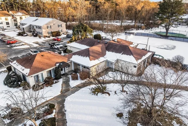 $419,000 | 4 Village Brook Lane, Unit 4, Natick, MA 01760