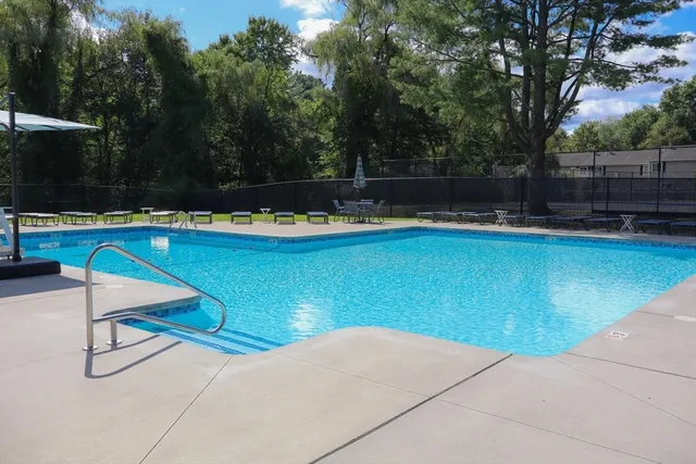 $419,000 | 4 Village Brook Lane, Unit 4, Natick, MA 01760