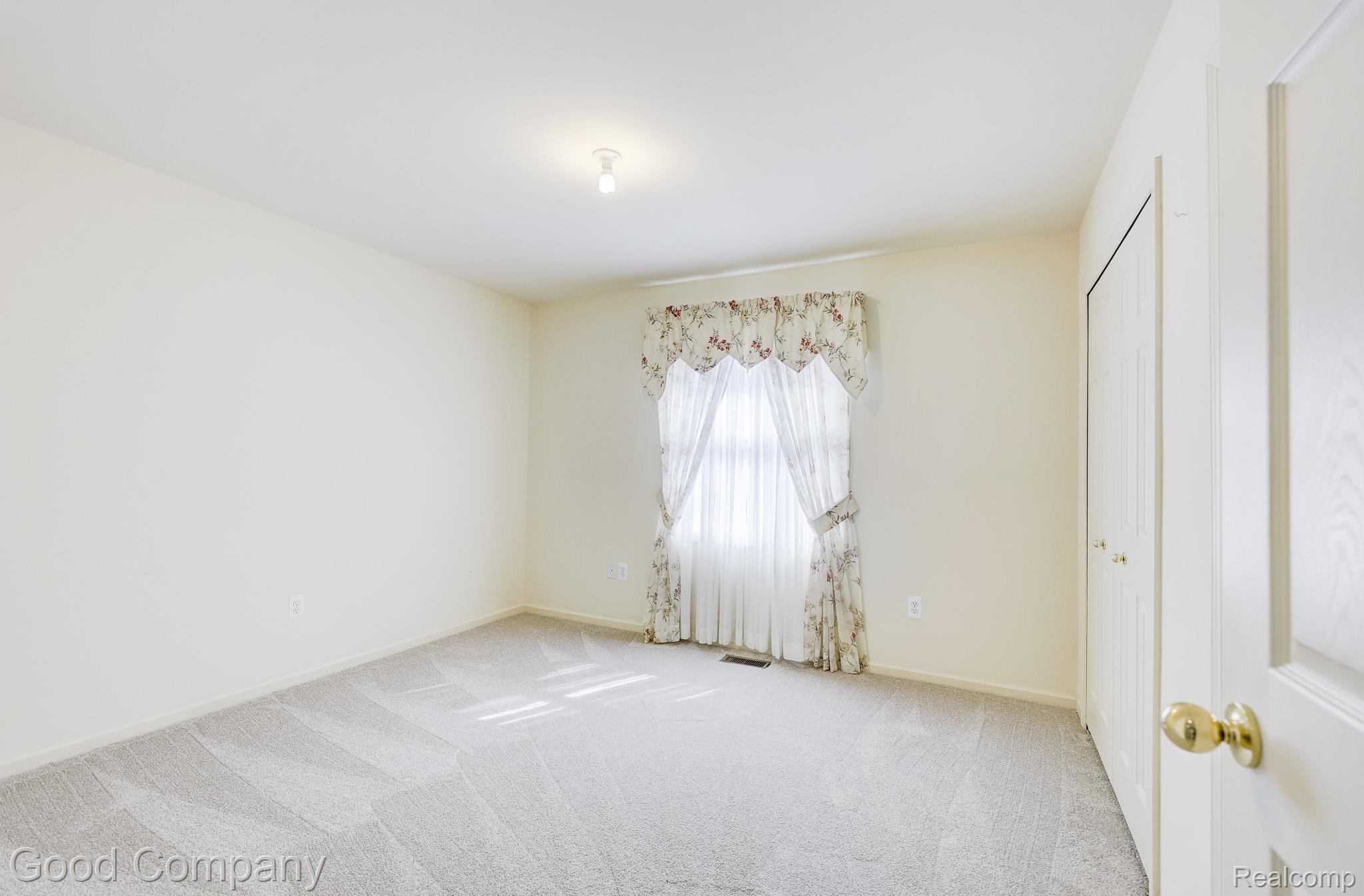 3526 Inverness Drive Rochester, MI 48306 - Photo 60 of 82 3526 Inverness Dr.-52.jpg
