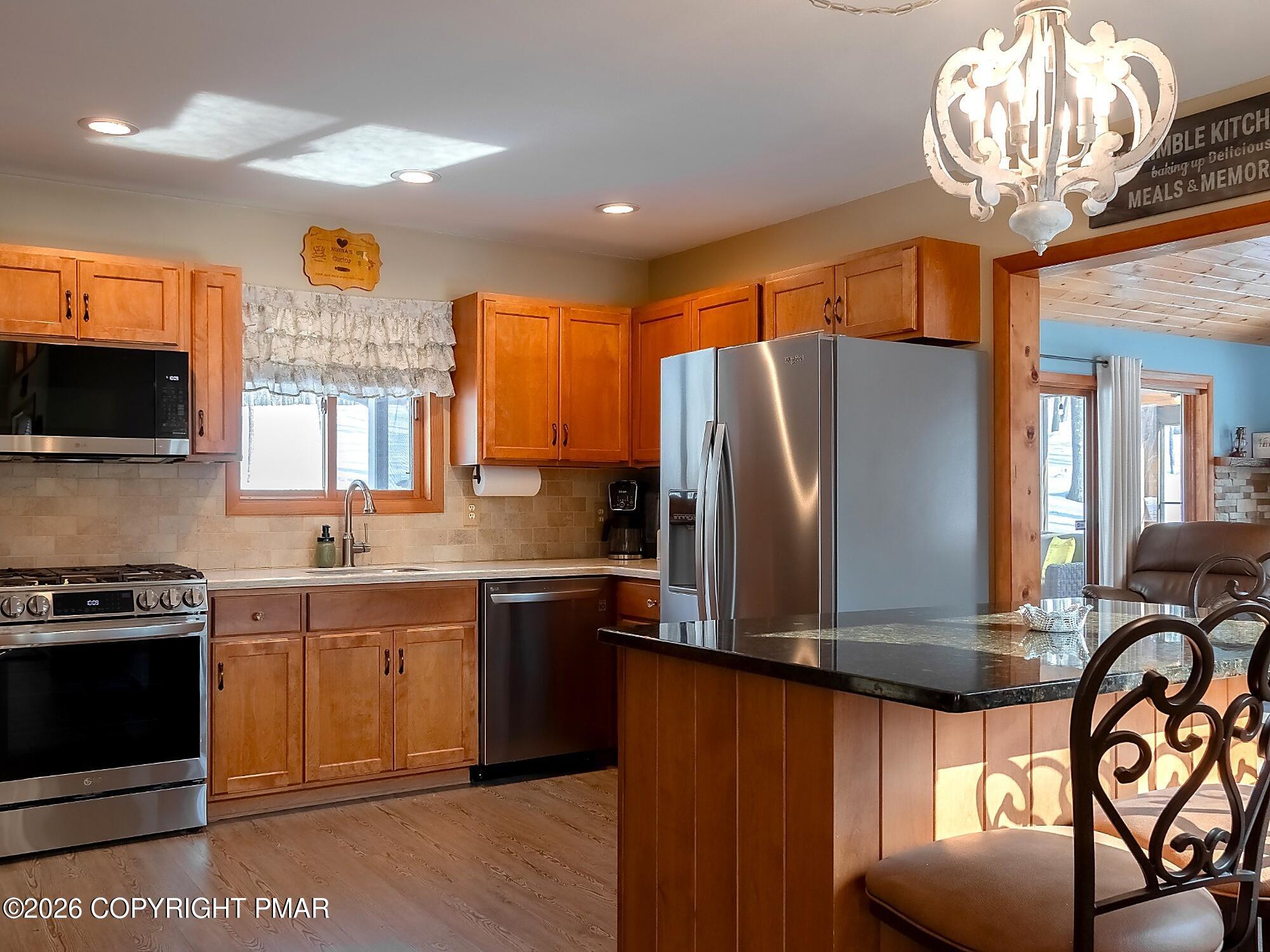 105 Hummingbird Trail Bushkill, PA 18324 - Photo 12 of 46 IMG_22