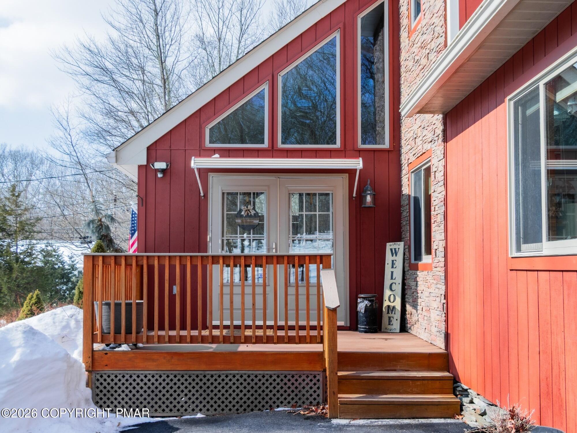 105 Hummingbird Trail Bushkill, PA 18324 - Photo 4 of 46 IMG_14