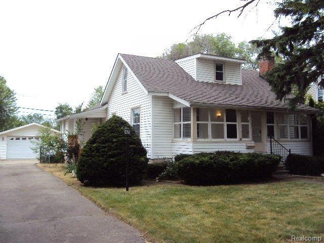 3809 Kent Road Royal Oak, MI 48073 - Photo 2 of 12 Sideview