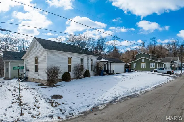 $65,000 | 1110 West 9th Street, Alton, IL 62002