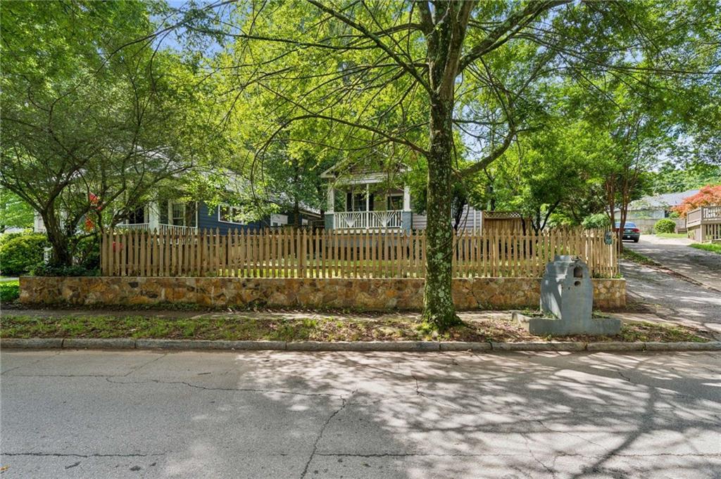 1530 Oakview Road Decatur, GA 30030 - Photo 12 of 49 Gallery Image 12