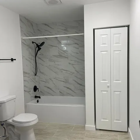 $435,000 | 2305 Elisha Avenue, Zion, IL 60099