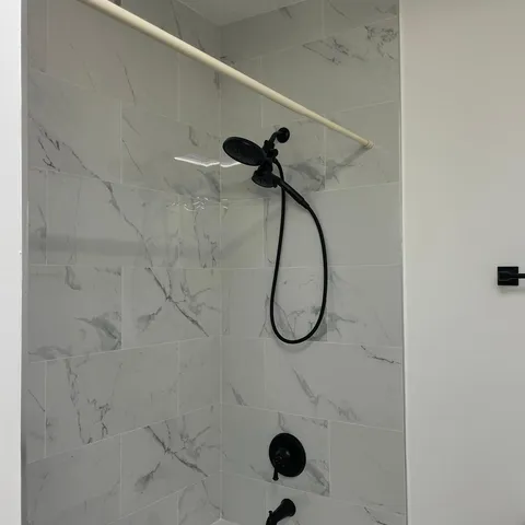 $435,000 | 2305 Elisha Avenue, Zion, IL 60099