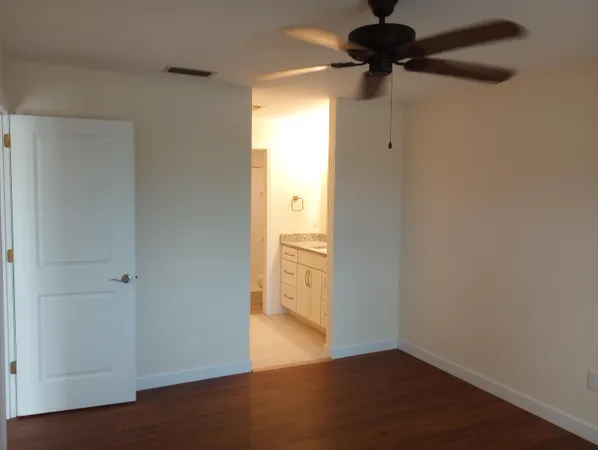 $1,775 | 950 South Kanner Highway, Unit A21, Stuart, FL 34994