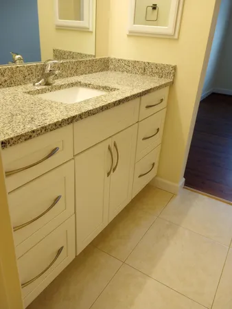 $1,775 | 950 South Kanner Highway, Unit A21, Stuart, FL 34994