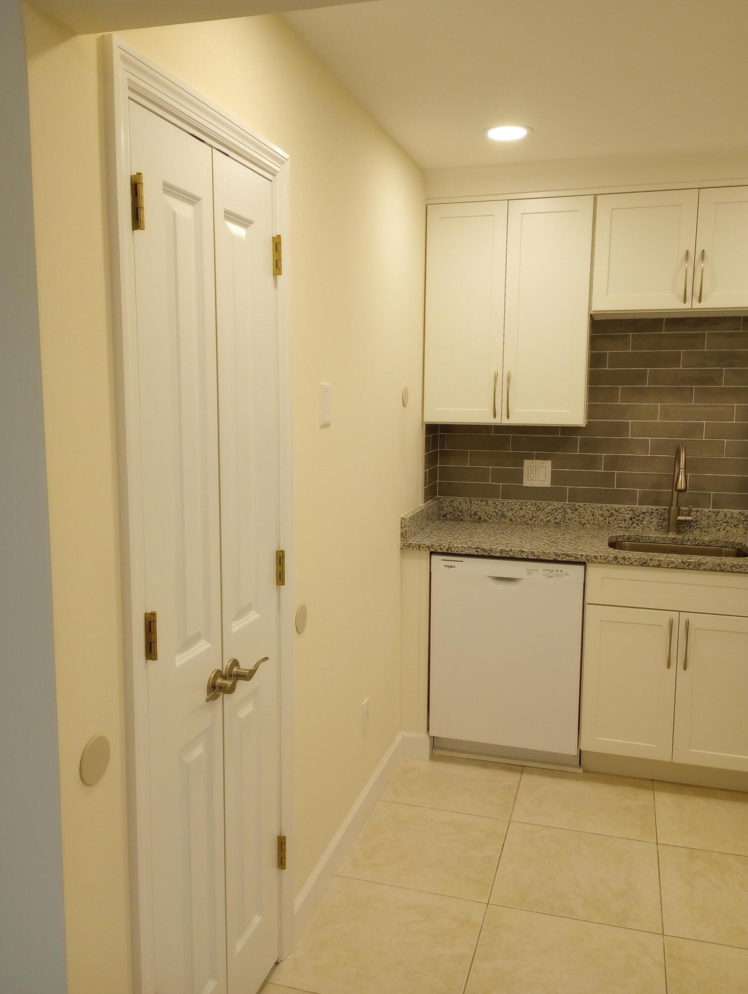 950 South Kanner Highway, Unit A21 Stuart, FL 34994 - Photo 5 of 24 IMG_20231207_120823491