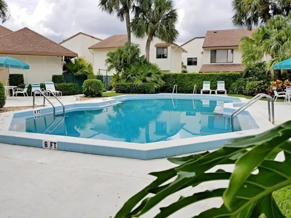 $1,775 | 950 South Kanner Highway, Unit A21, Stuart, FL 34994