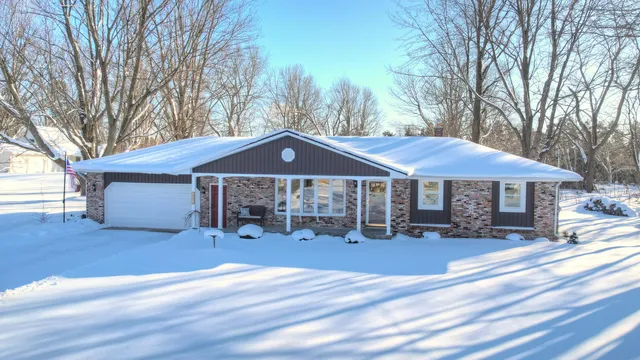$412,500 | 9538 Crescent Drive, Zeeland, MI 49464