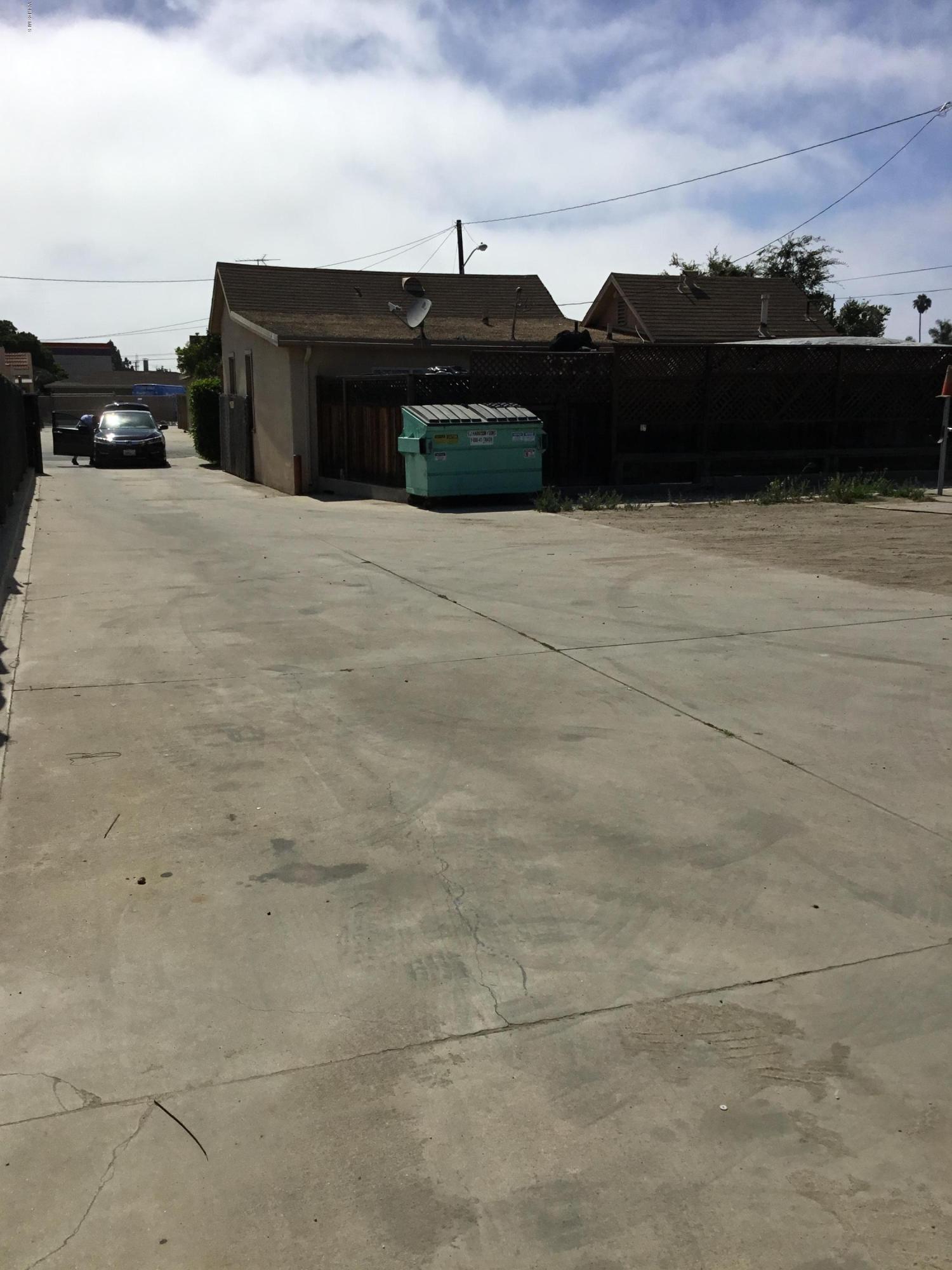 2710 Beene Road Ventura, CA 93003 - Photo 12 of 12 a view of outdoor space with mountain view