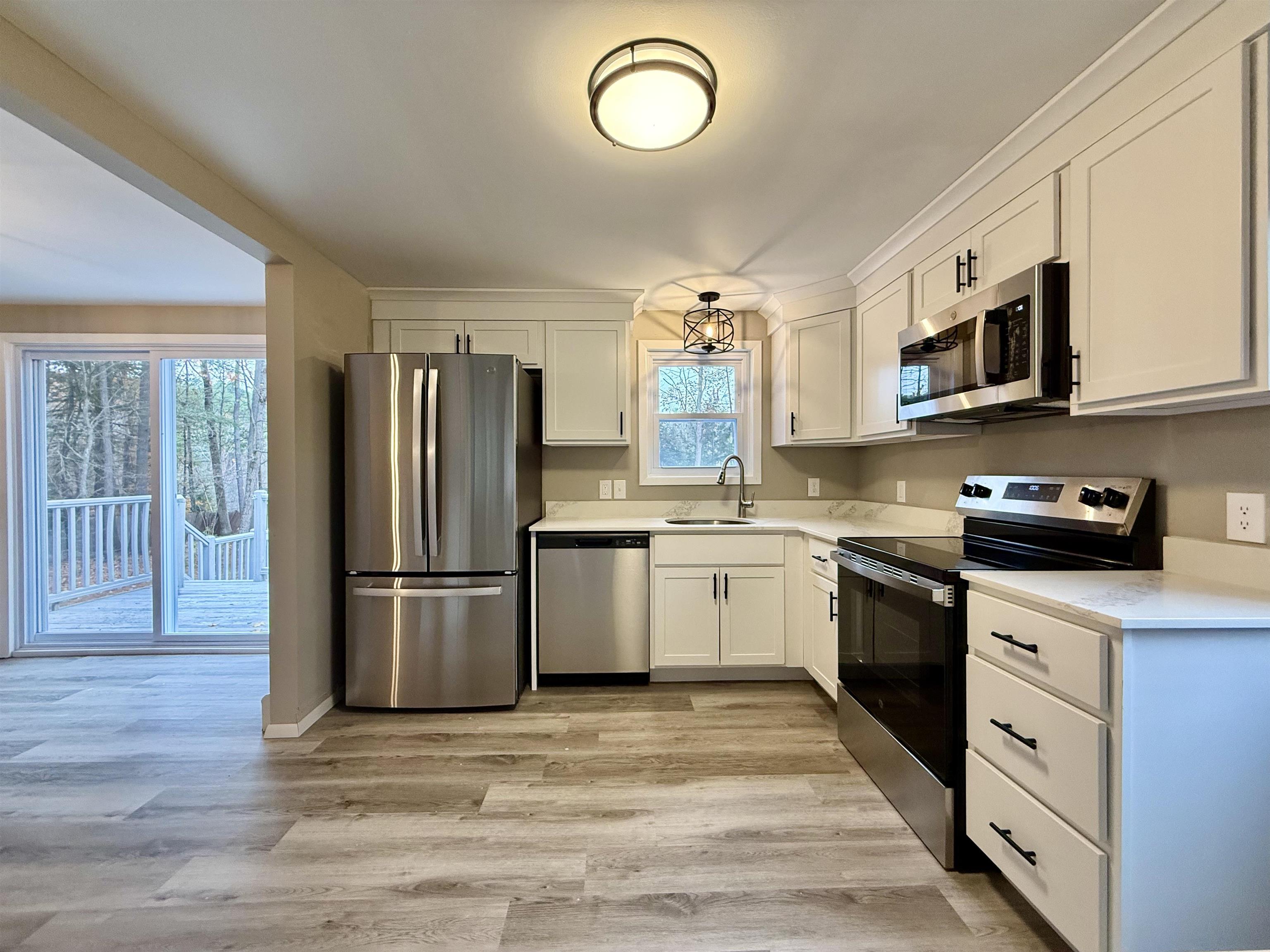 8 Kelly Lane Meredith, NH 03253 - Photo 2 of 52