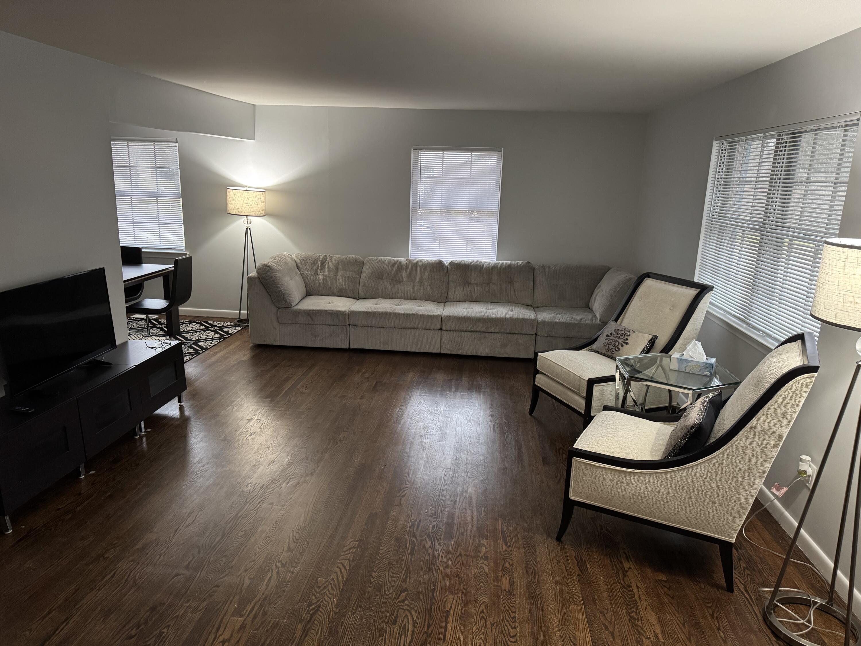 34057 State Street Farmington, MI 48335 - Photo 2 of 27 IMG_1014
