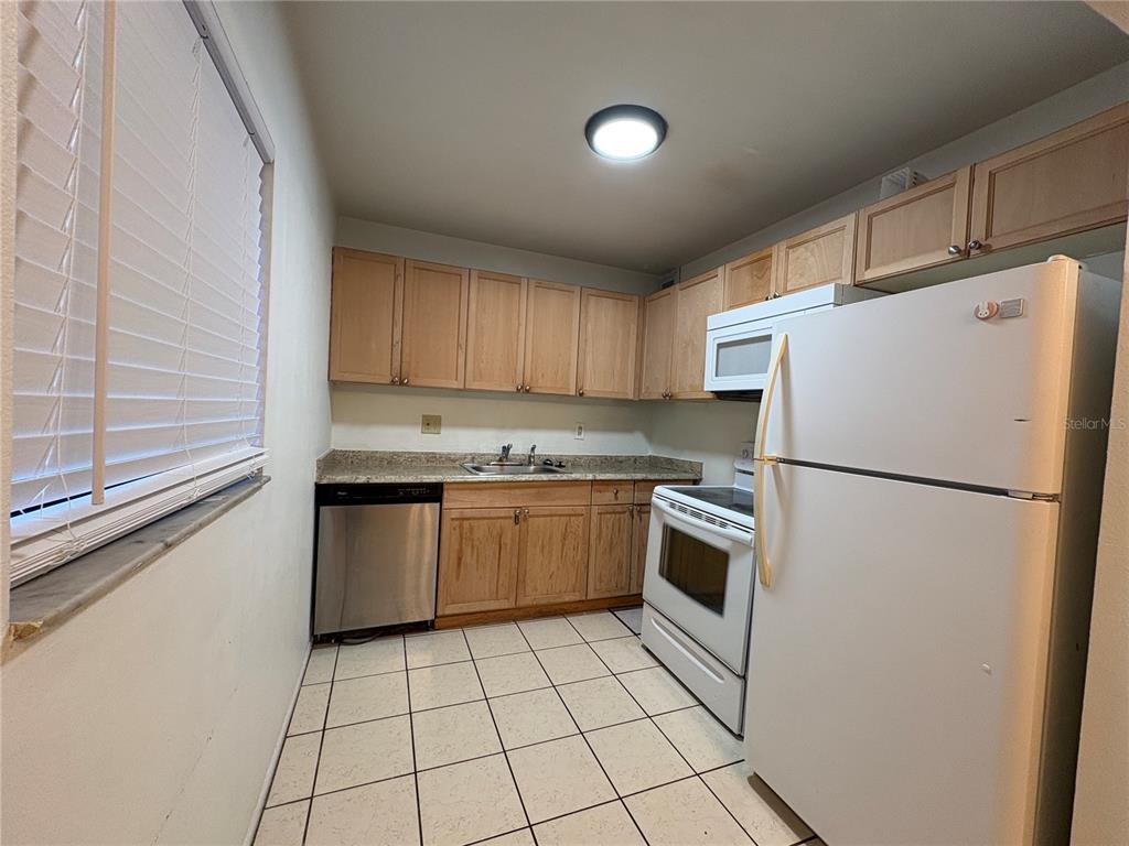 11705 Raintree Village Boulevard, Unit C Temple Terrace, FL 33617 - Photo 5 of 15