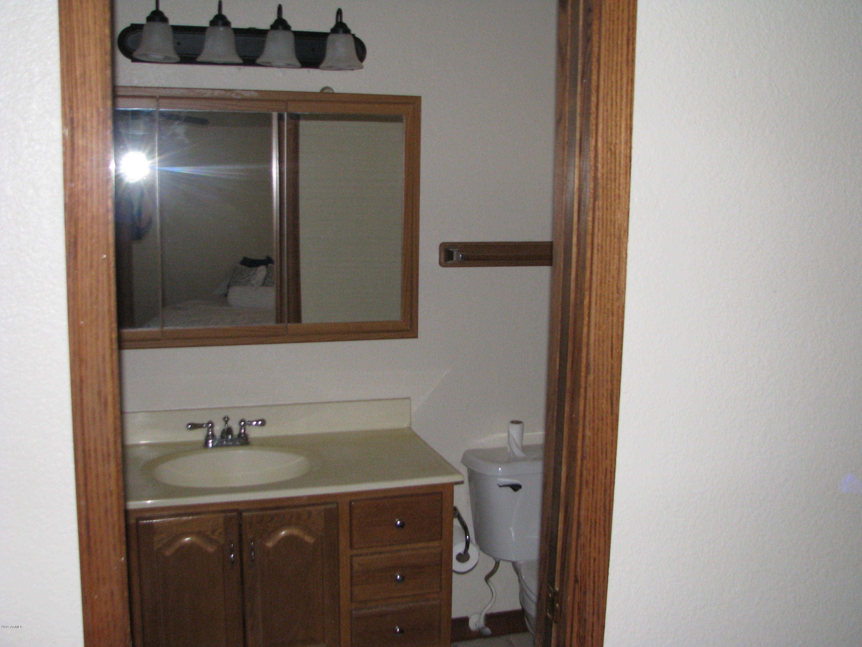 2337 East Willis Road Gilbert, AZ 85297 - Photo 24 of 37 2nd Master bathroom