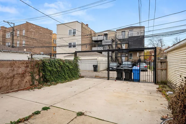 $975,000 | 1421 North Rockwell Street, Chicago, IL 60622