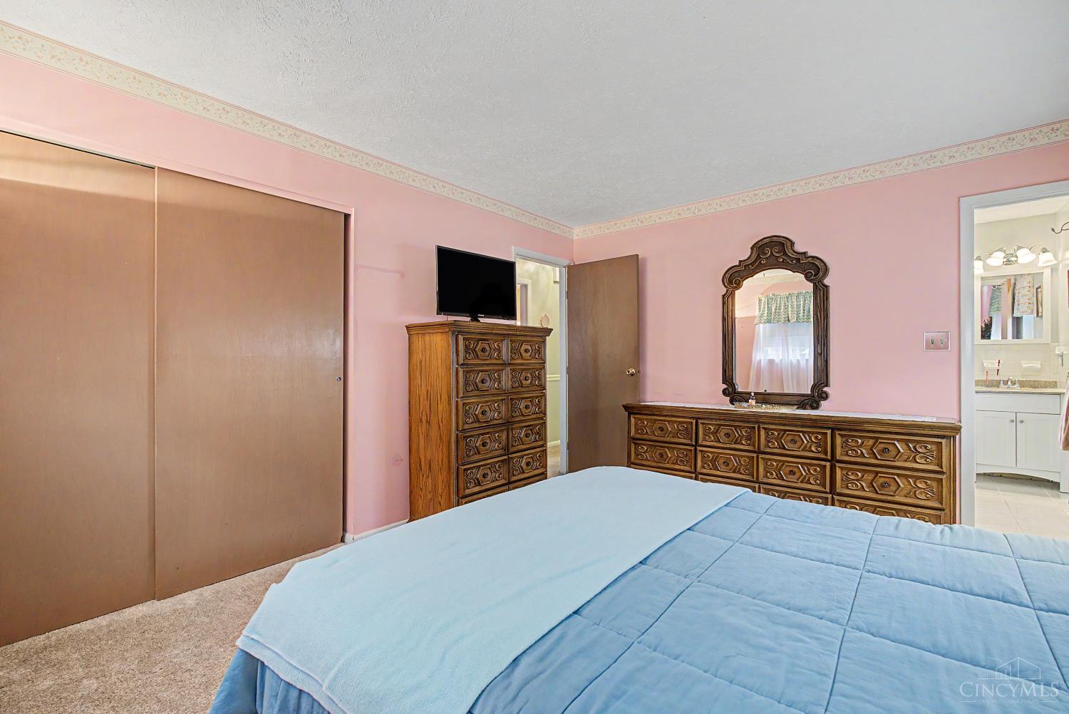 1711 8 Mile Road Cincinnati, OH 45255 - Photo 26 of 44 Gallery Image 26