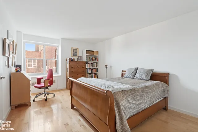 $829,000 | 570 Grand Street, Unit J2004 | Lower East Side